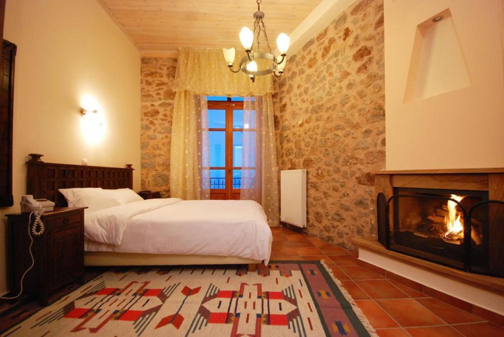 Hotel Parnassos Arachova Exterior foto